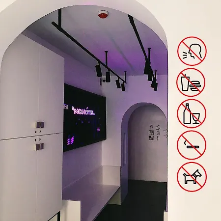 מלון קפסולה Monotel Khreshchatyk